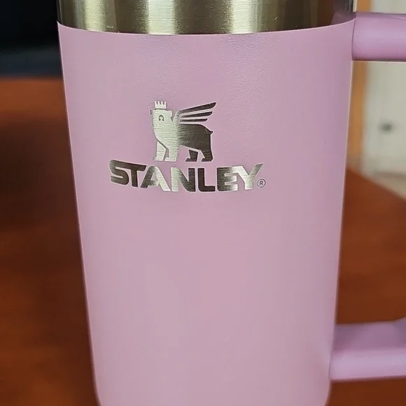 Stanley 30 oz Quencher H2.0 Tumbler - Picture 3 of 5